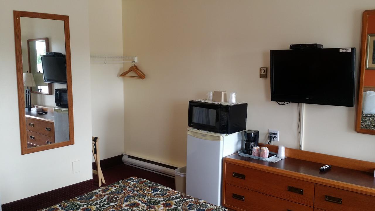 River Mist Inn Sturgeon Falls Экстерьер фото