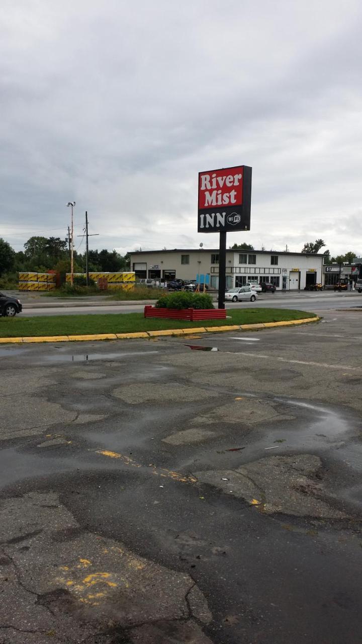 River Mist Inn Sturgeon Falls Экстерьер фото