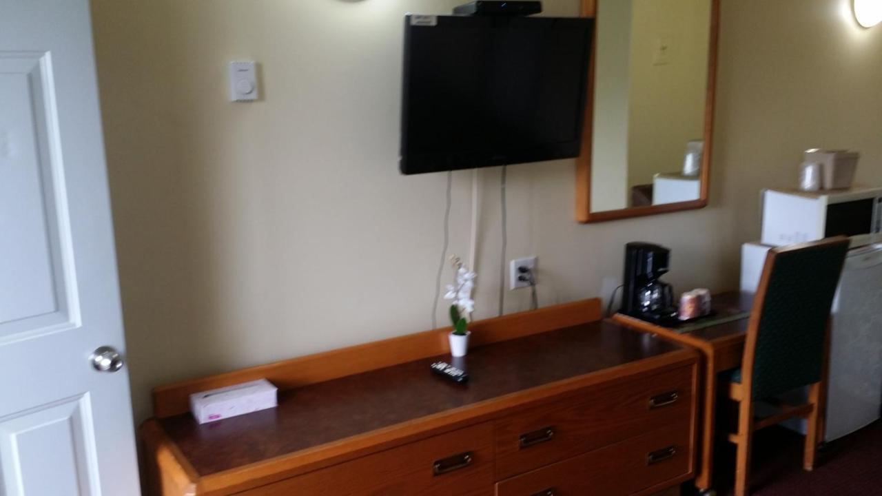 River Mist Inn Sturgeon Falls Экстерьер фото