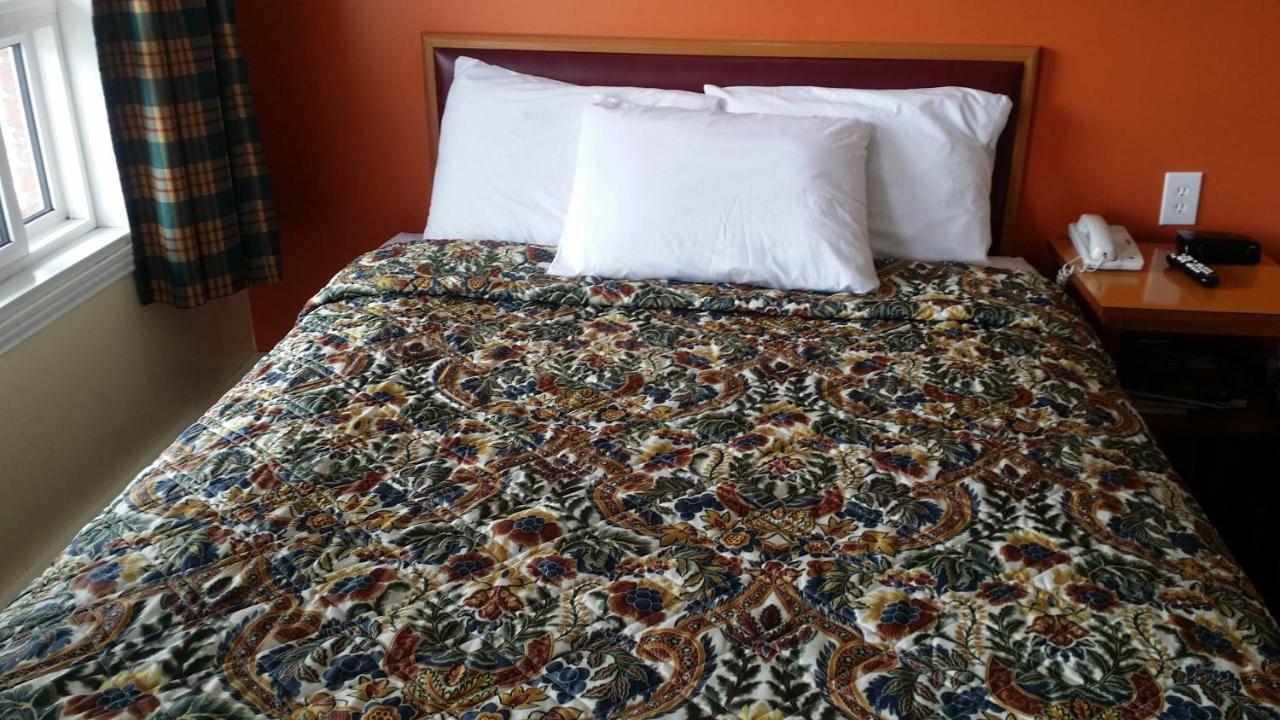 River Mist Inn Sturgeon Falls Экстерьер фото