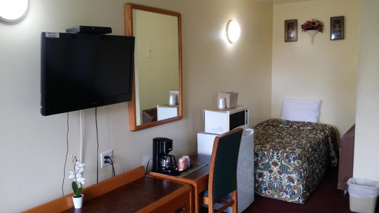 River Mist Inn Sturgeon Falls Экстерьер фото