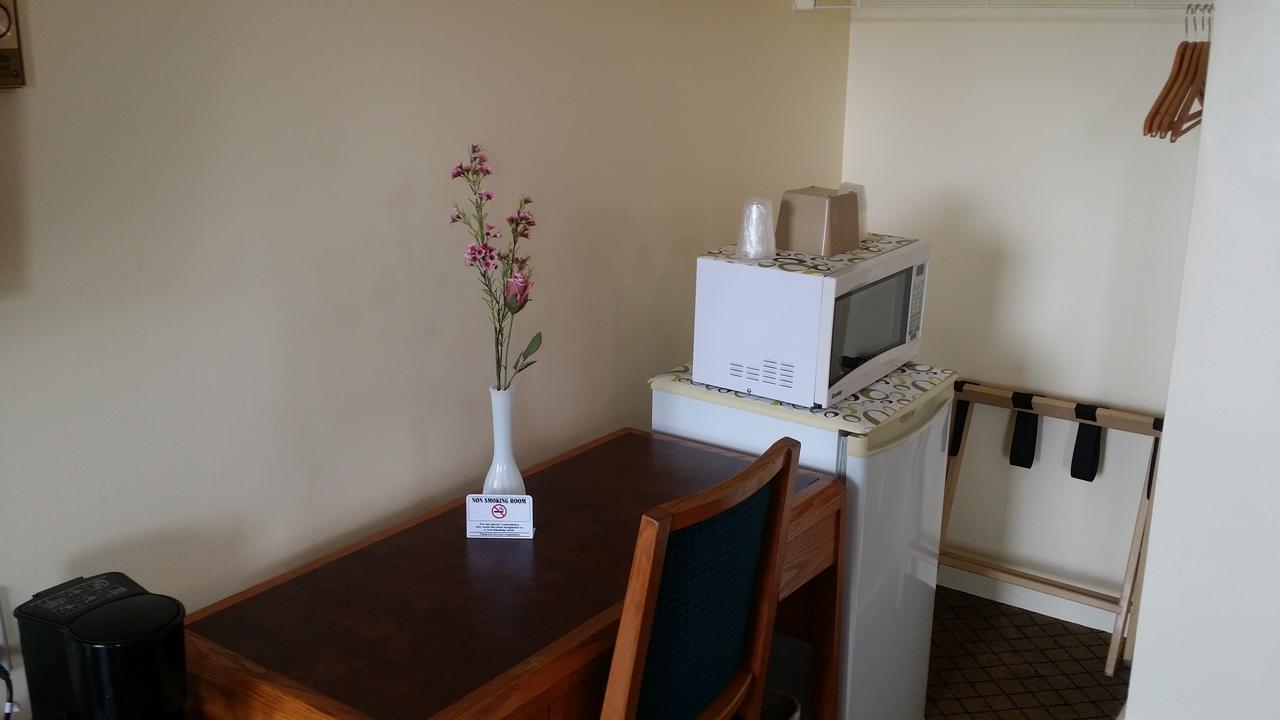 River Mist Inn Sturgeon Falls Экстерьер фото