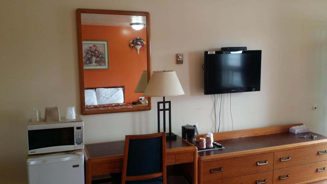 River Mist Inn Sturgeon Falls Экстерьер фото
