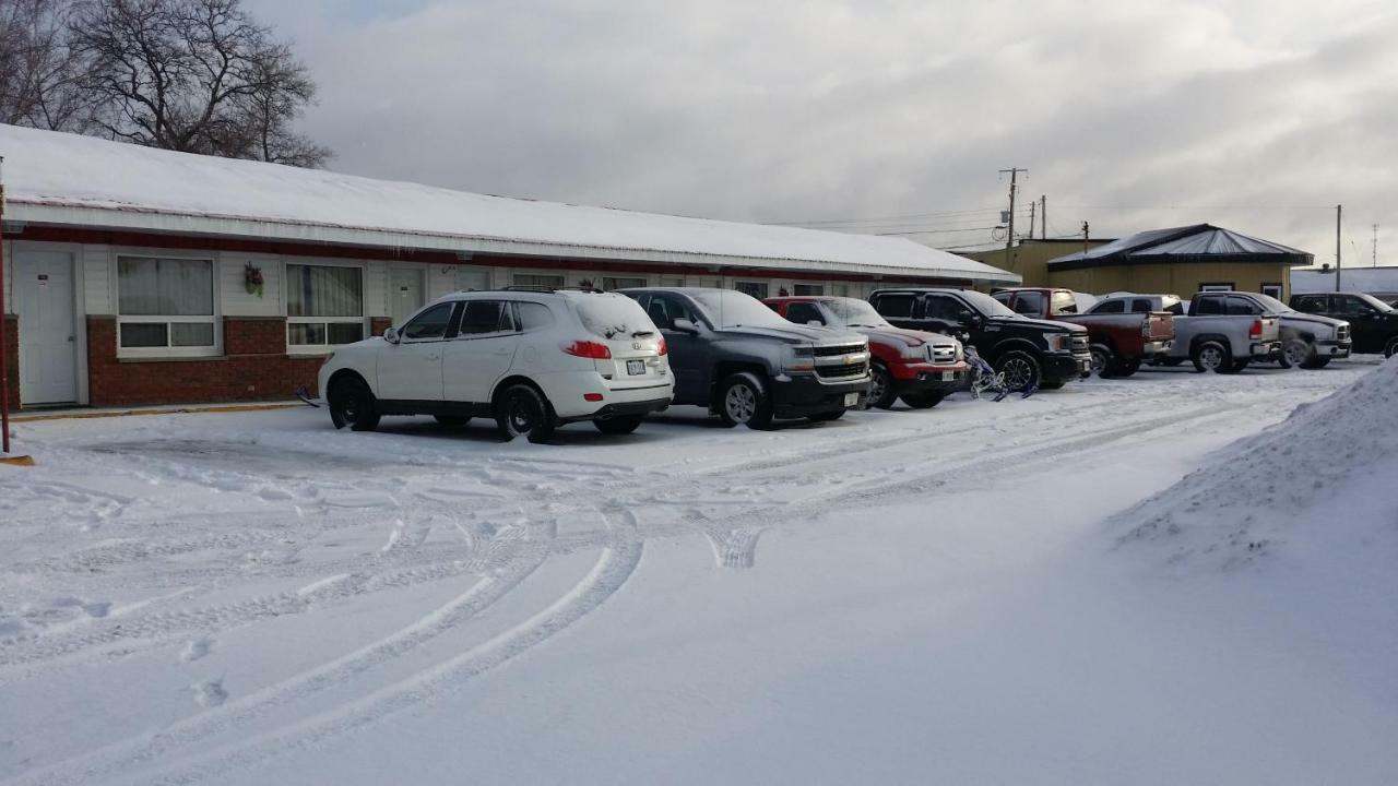 River Mist Inn Sturgeon Falls Экстерьер фото