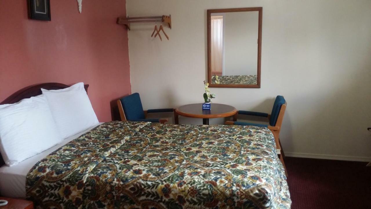 River Mist Inn Sturgeon Falls Экстерьер фото