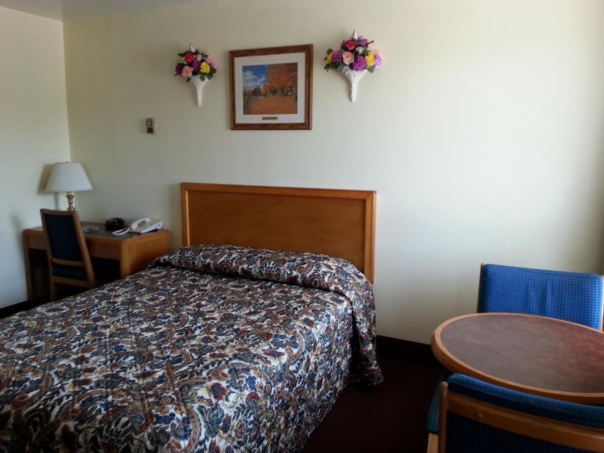 River Mist Inn Sturgeon Falls Экстерьер фото